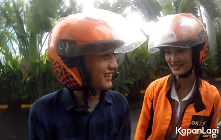 Foto Atiqah Hasiholan