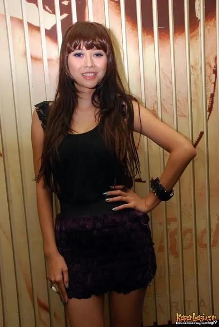 Foto Aura Kasih. Nomor Foto: 314