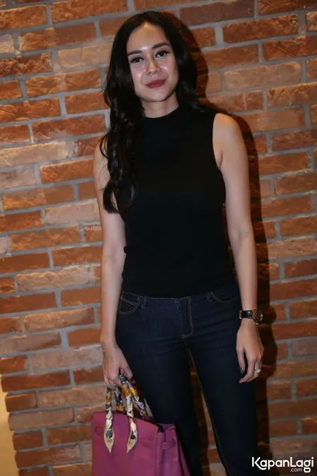 Foto Aura Kasih