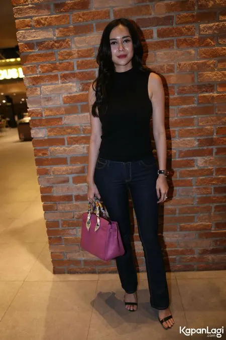 Foto Aura Kasih