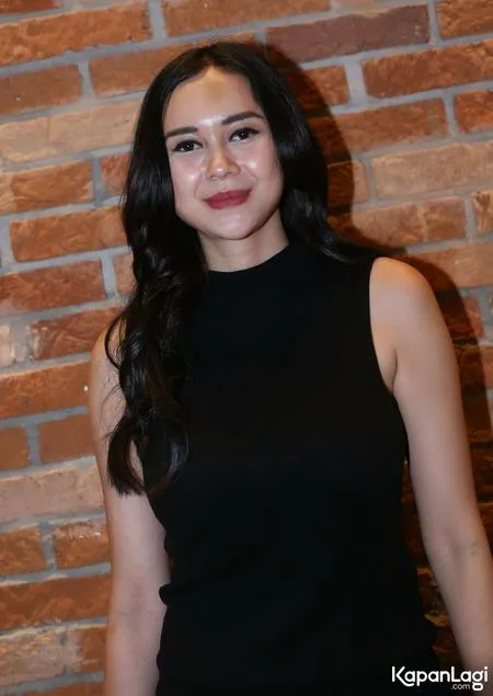 Foto Aura Kasih