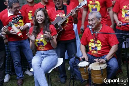 Foto Aura Kasih