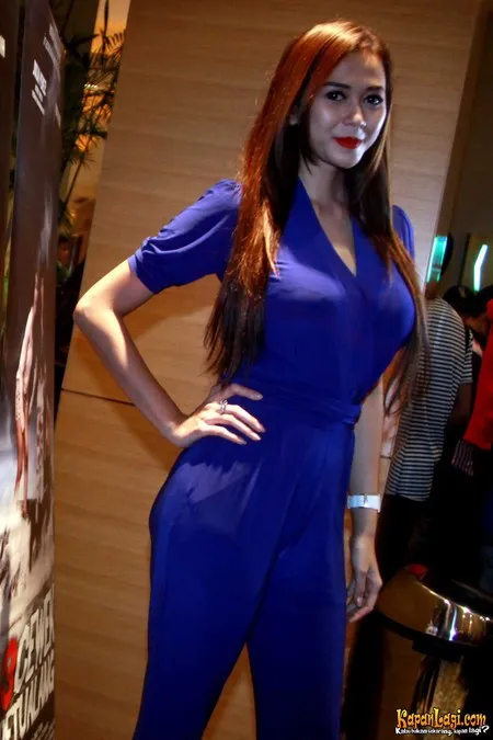 Foto Aura Kasih
