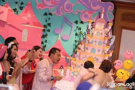 Foto Aurel Hermansyah