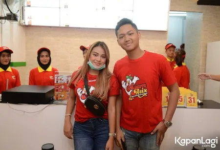 Foto Aurel Hermansyah