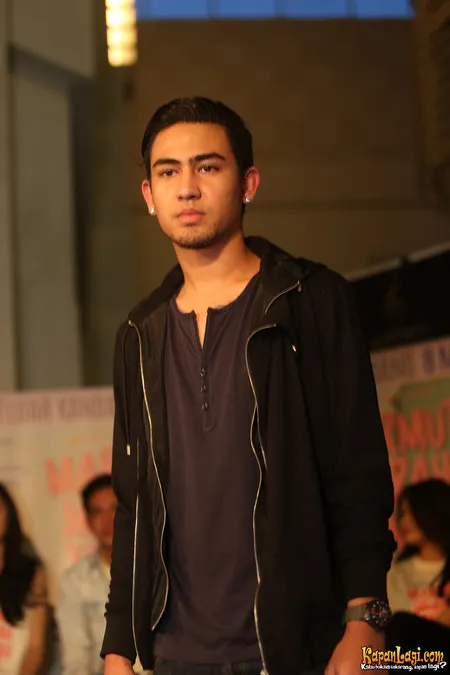 Foto Axel Matthew Thomas