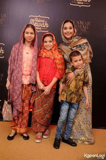 Foto Ayu Azhari