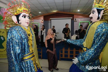 Foto Ayu Azhari