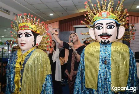 Foto Ayu Azhari
