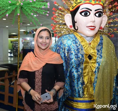 Foto Ayu Azhari