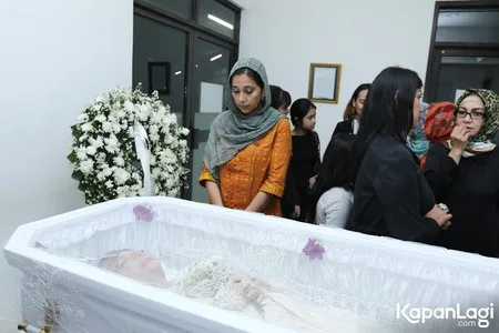 Foto Ayu Azhari