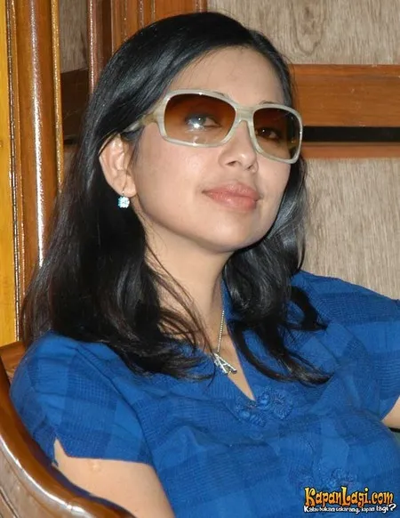 Foto Ayu Azhari