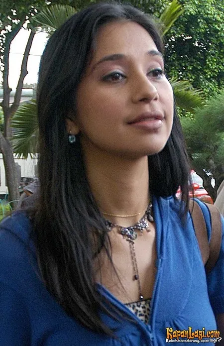 Foto Ayu Azhari