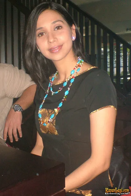Foto Ayu Azhari