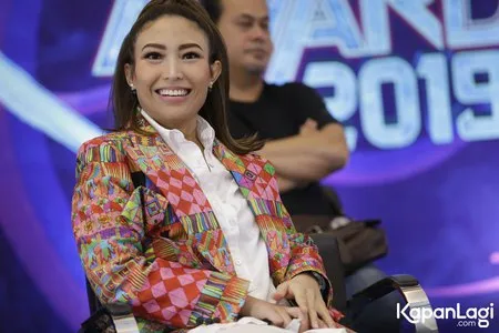 Foto Ayu Dewi