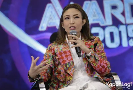Foto Ayu Dewi