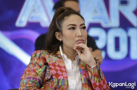 Foto Ayu Dewi