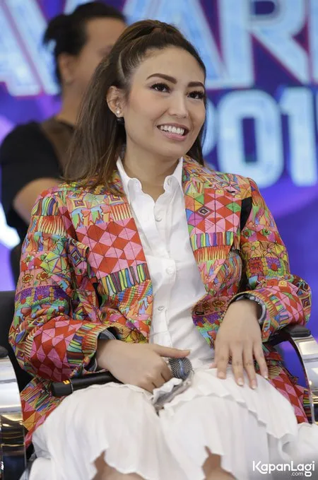 Foto Ayu Dewi