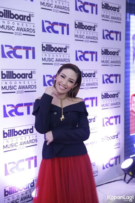 Foto Ayu Dewi
