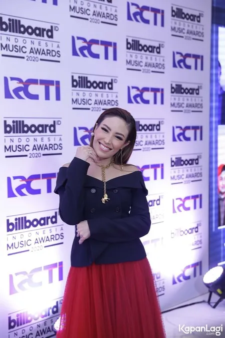 Foto Ayu Dewi