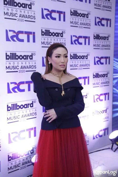 Foto Ayu Dewi