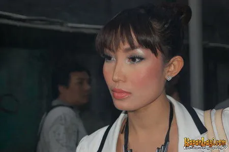 Foto Ayu Dewi
