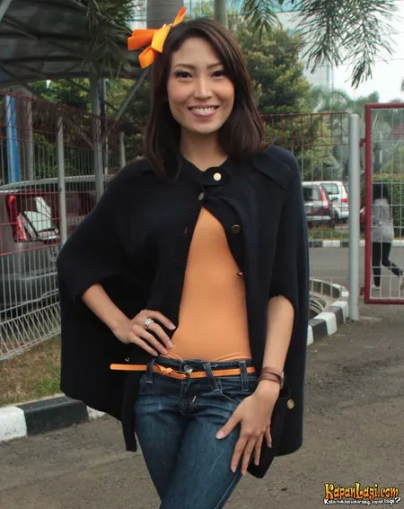 Foto Ayu Dewi
