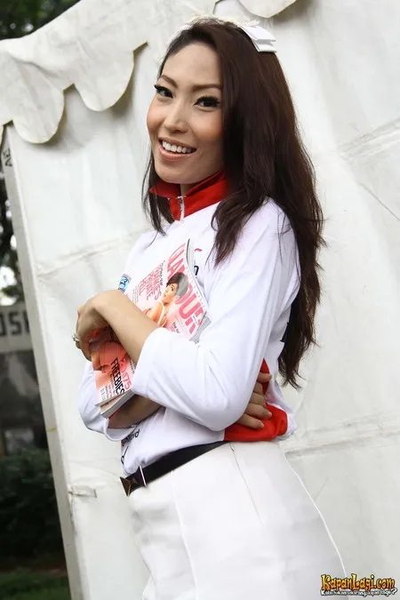 Foto Ayu Dewi