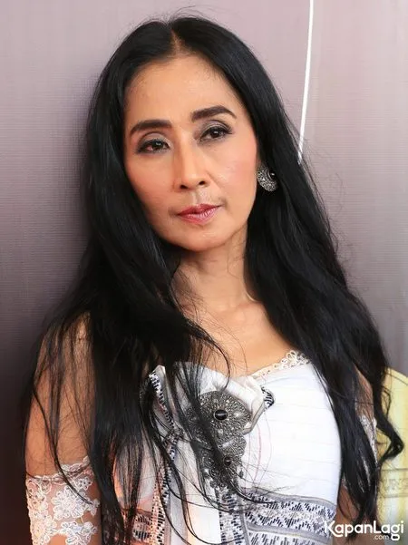 Foto Ayu Laksmi