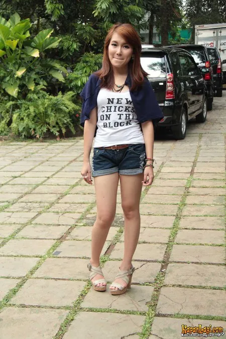 Foto Ayu Ting Ting. Nomor Foto: 030