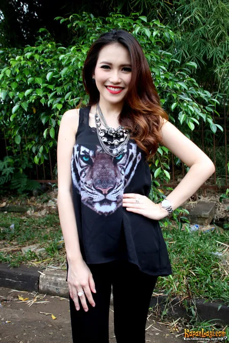 Foto Ayu Ting Ting