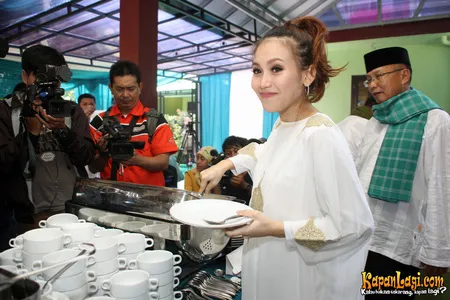 Foto Ayu Ting Ting