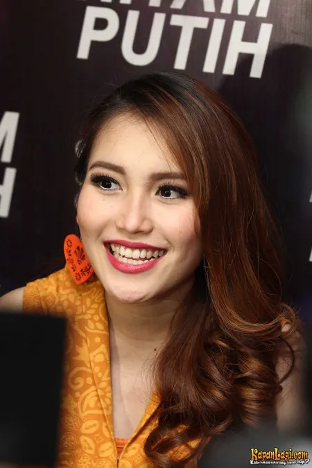Foto Ayu Ting Ting