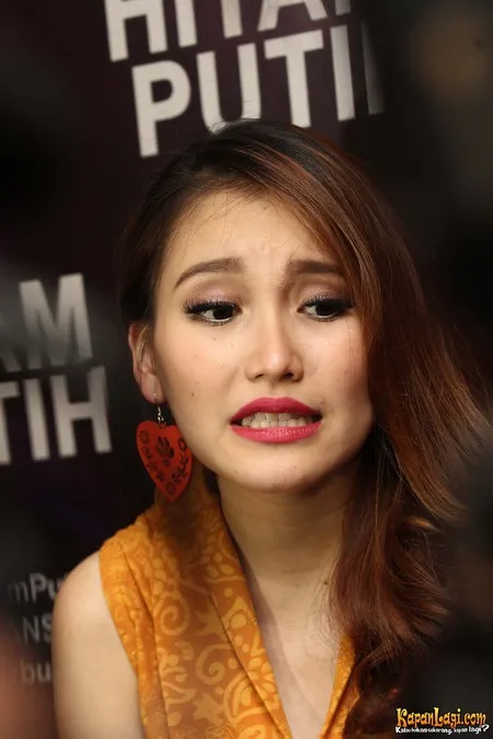 Foto Ayu Ting Ting