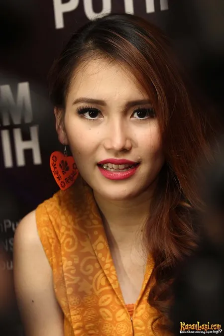 Foto Ayu Ting Ting