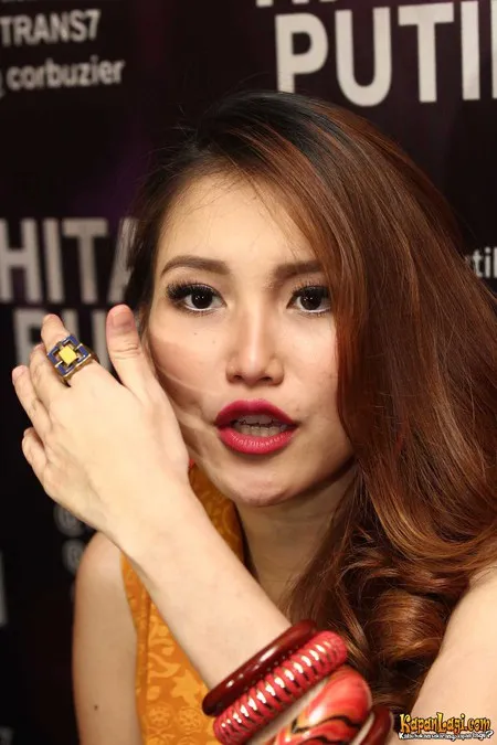 Foto Ayu Ting Ting