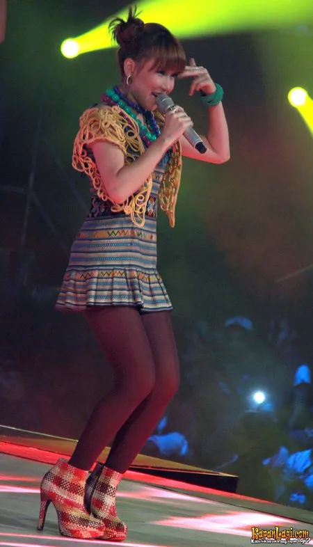 Foto Ayu Ting Ting