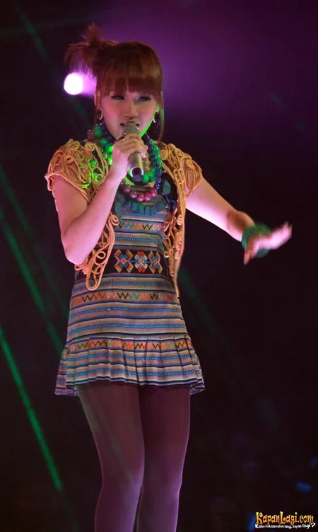 Foto Ayu Ting Ting