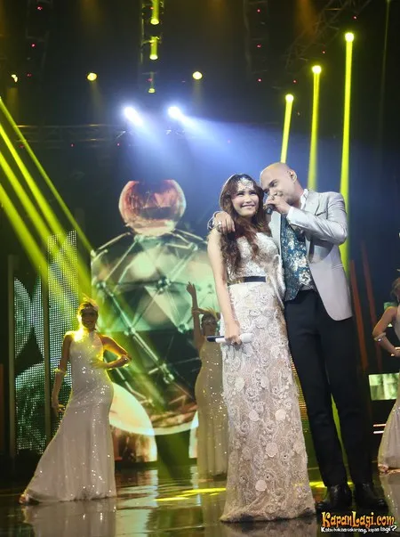 Foto Ayu Ting Ting