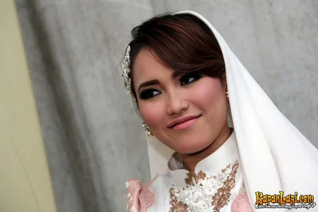 Foto Ayu Ting Ting
