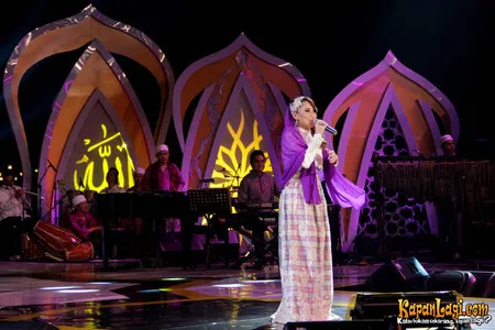Foto Ayu Ting Ting
