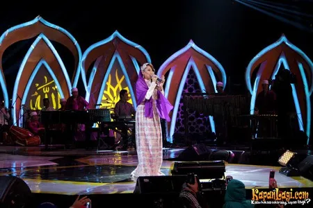 Foto Ayu Ting Ting