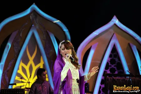Foto Ayu Ting Ting