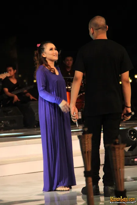 Foto Ayu Ting Ting