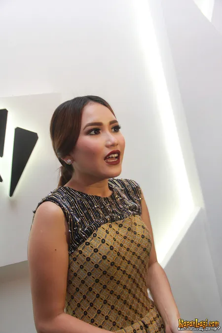 Foto Ayu Ting Ting