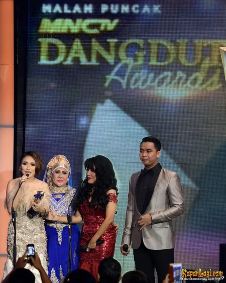Foto Ayu Ting Ting