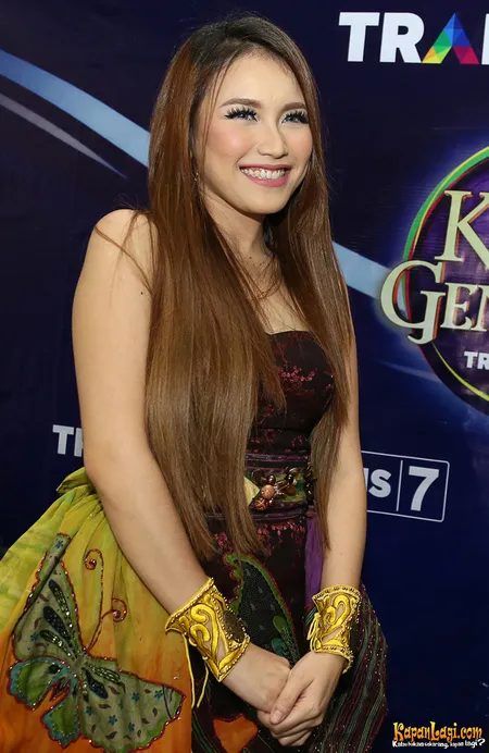 Foto Ayu Ting Ting