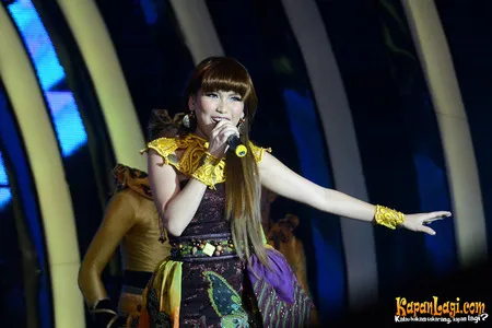 Foto Ayu Ting Ting