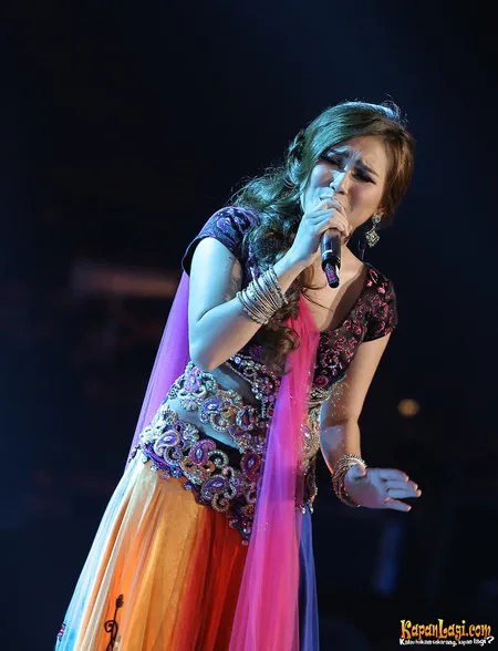 Foto Ayu Ting Ting