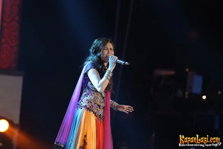 Foto Ayu Ting Ting